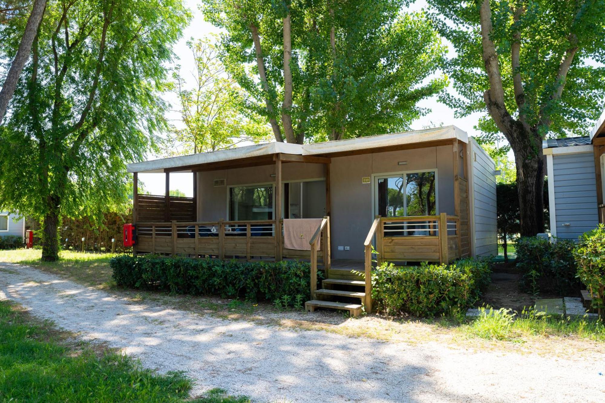 Adriano Family Camping Village Punta Marina Esterno foto