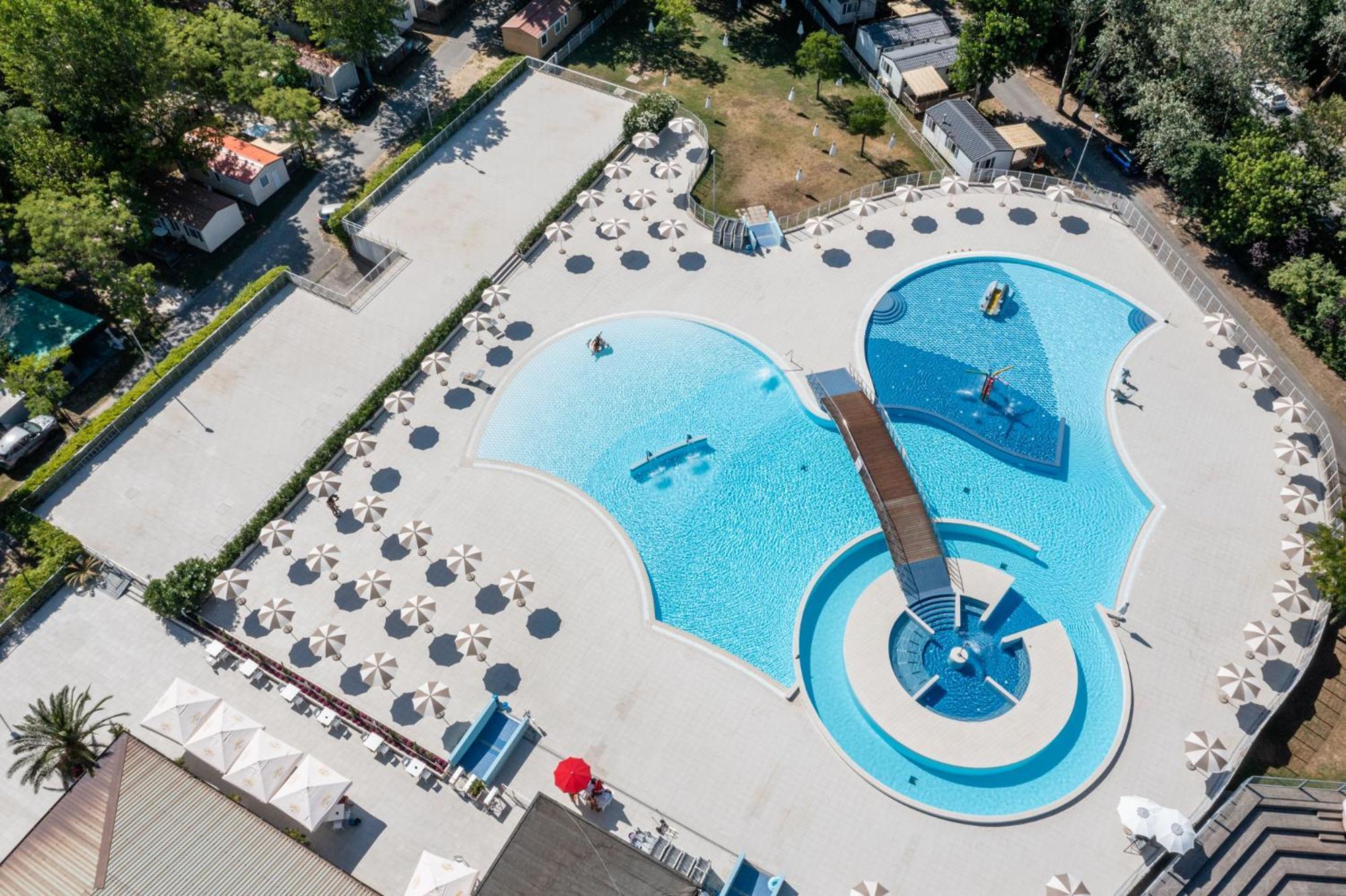Adriano Family Camping Village Punta Marina Esterno foto