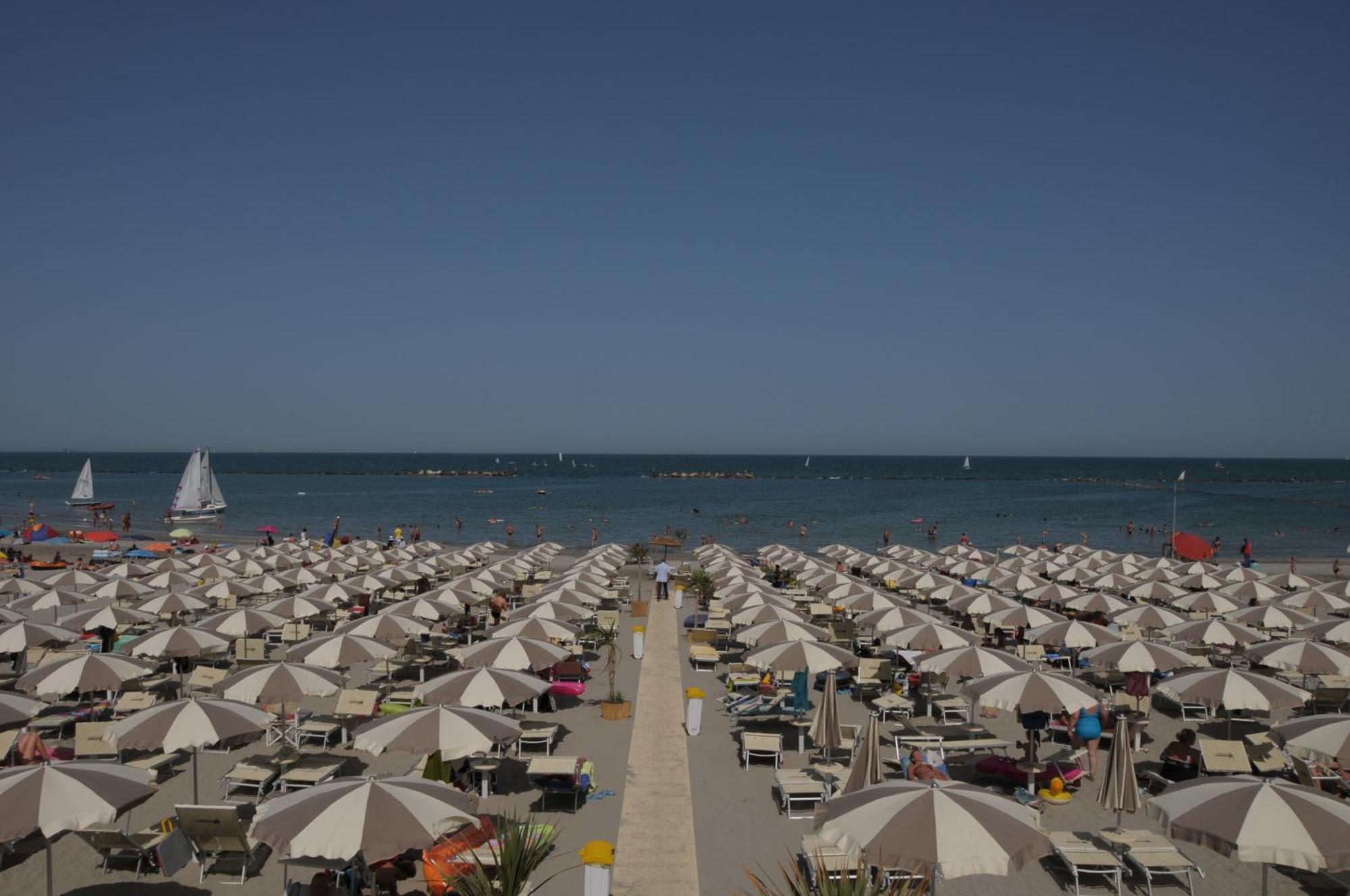 Adriano Family Camping Village Punta Marina Esterno foto
